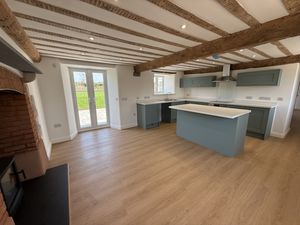 Kitchen/Diner- click for photo gallery